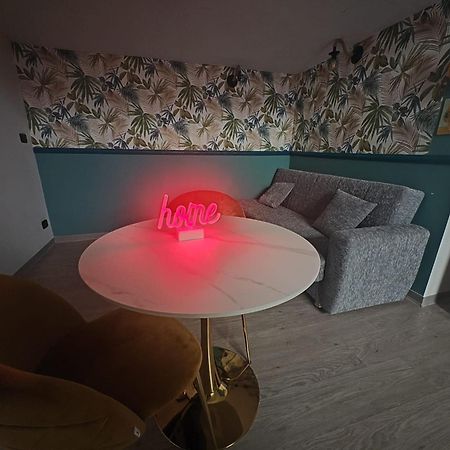Lux Loft In Centro Lejlighed Bari Eksteriør billede