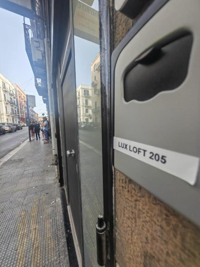 Lux Loft In Centro Lejlighed Bari Eksteriør billede