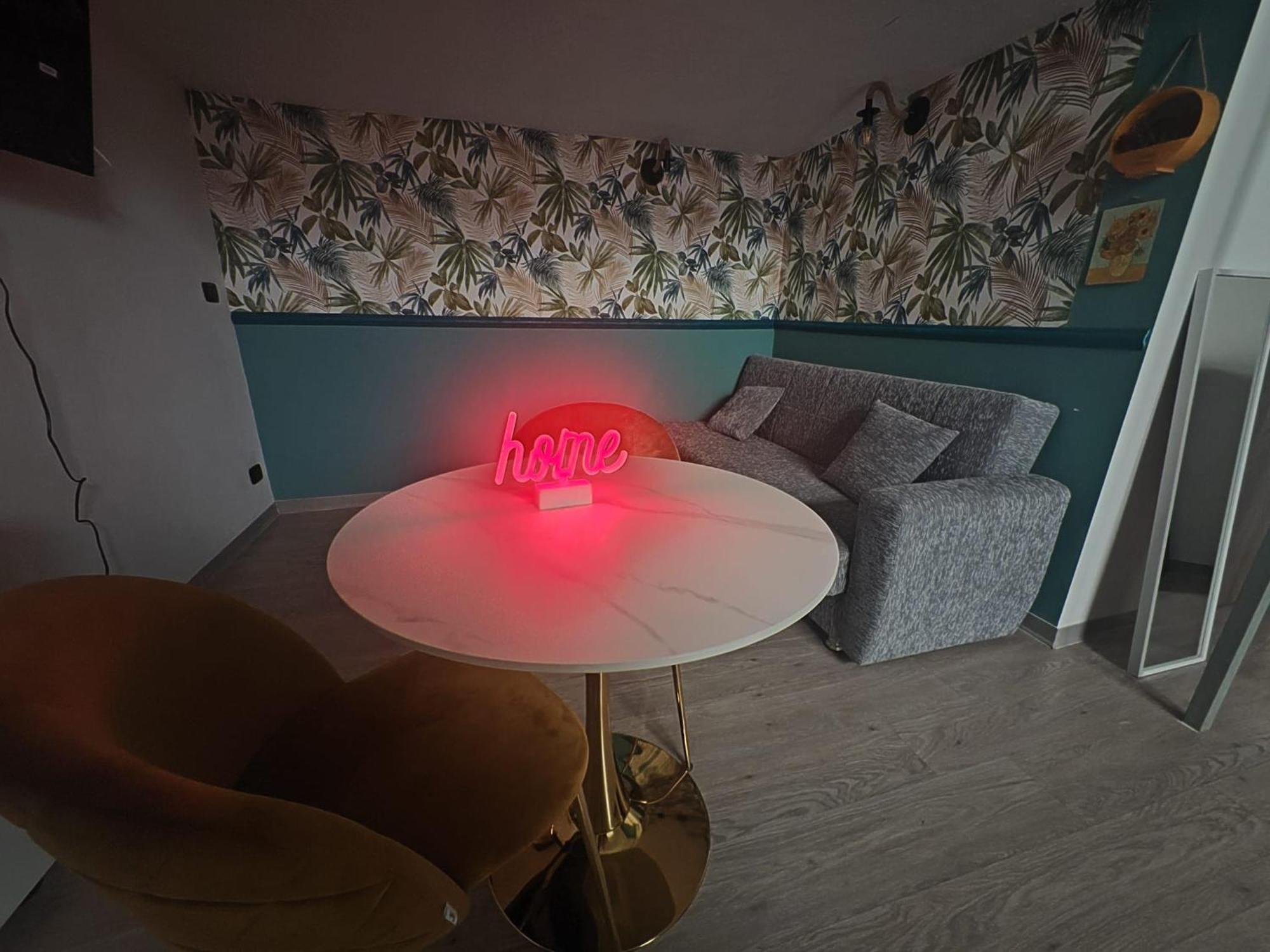 Lux Loft In Centro Lejlighed Bari Eksteriør billede